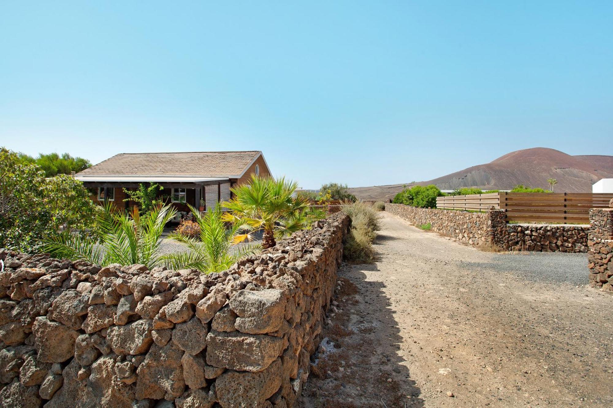 Casa Al Volcan De ลาคาเรส ภายนอก รูปภาพ